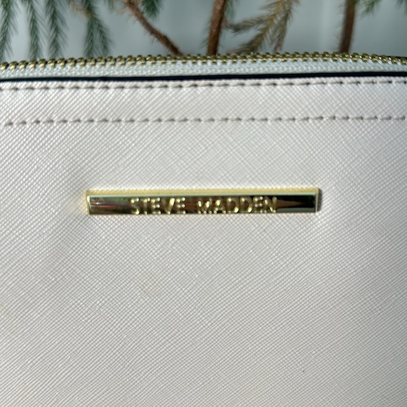 Steve Madden Purse - Picture 2 of 6